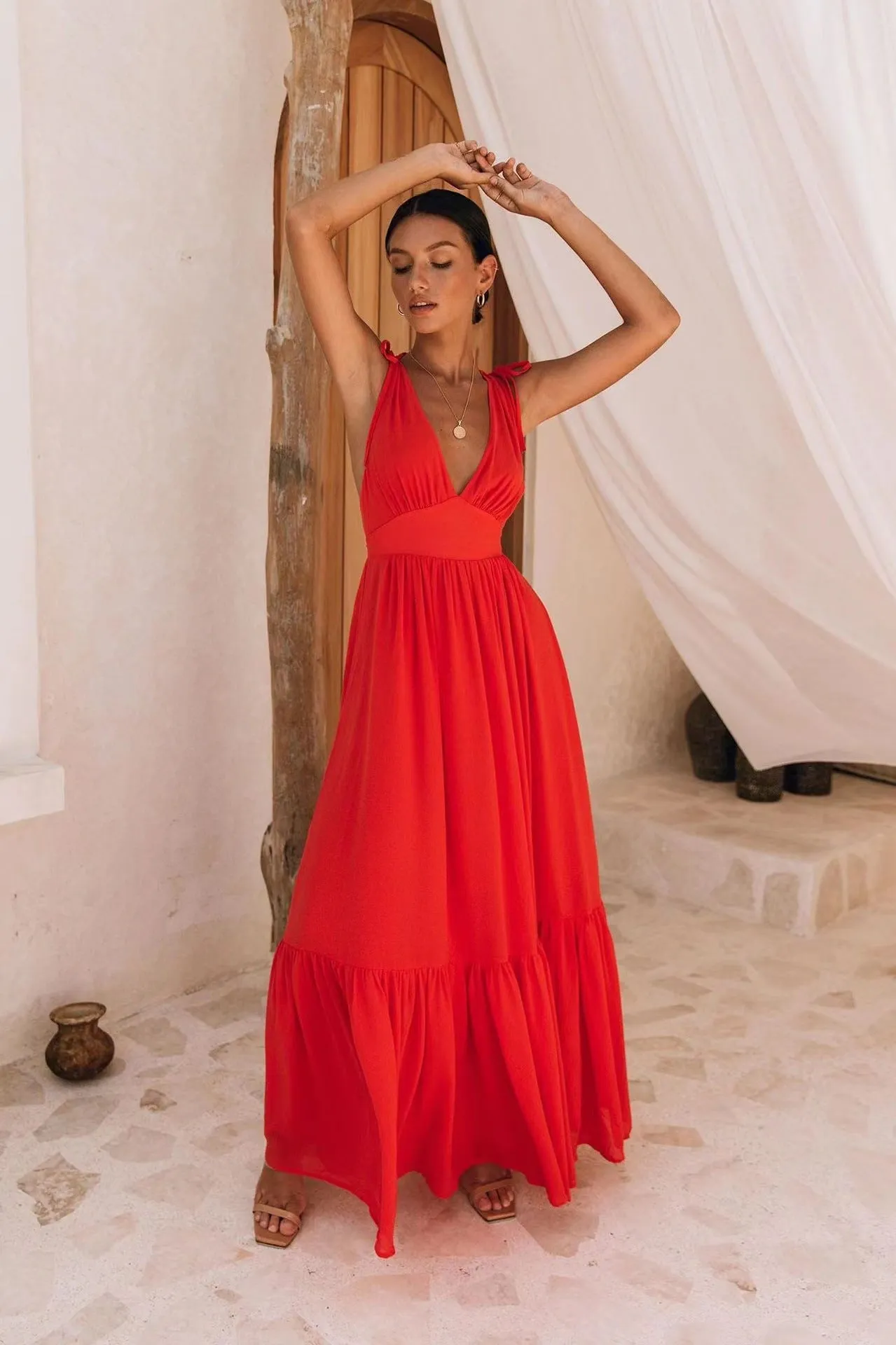 Elegant V-neck Pleated Waist Swing Dress