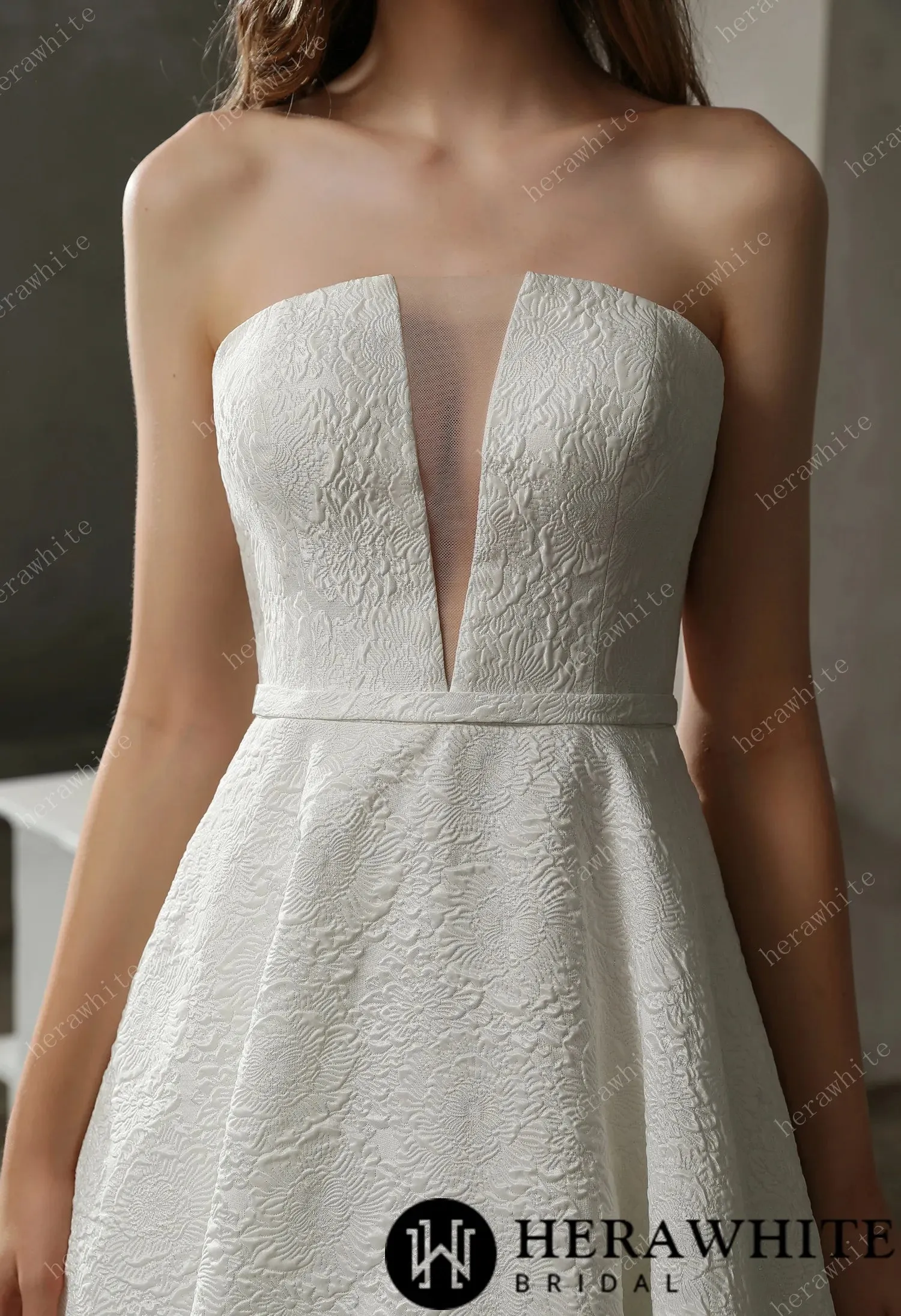 Hera White / Clean Strapless Ball Gown with Satin Jacquard